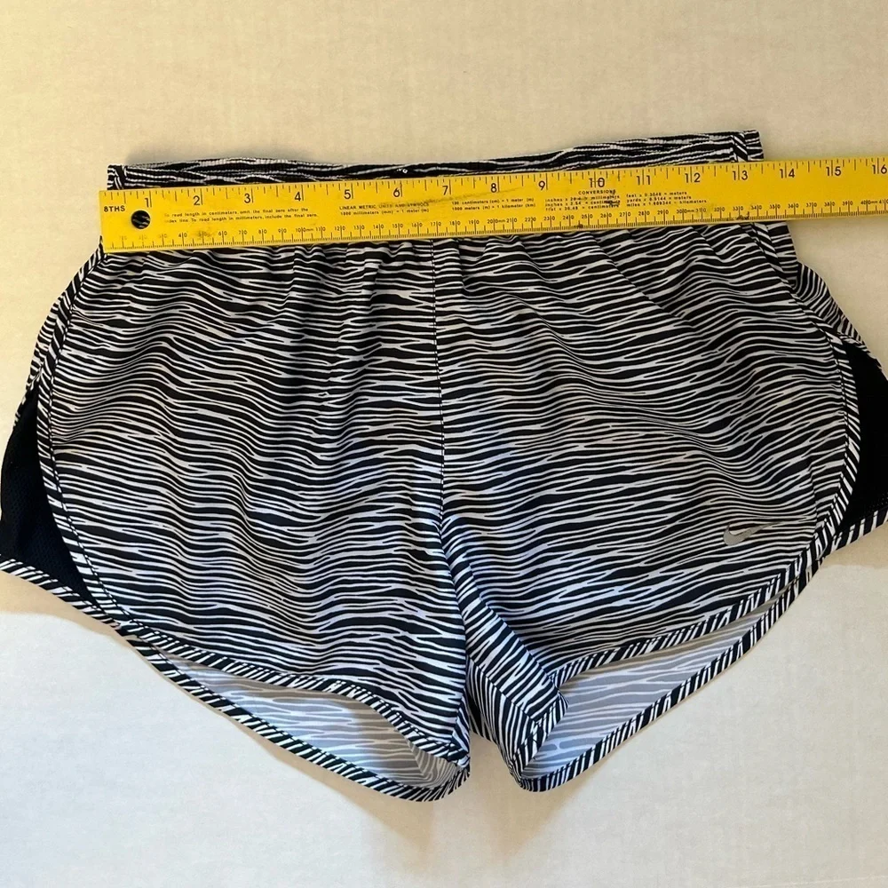 Nike Dry Fit Equilibrium Modern Tempo lined shorts w/side mesh panels Sz-S.   X3
